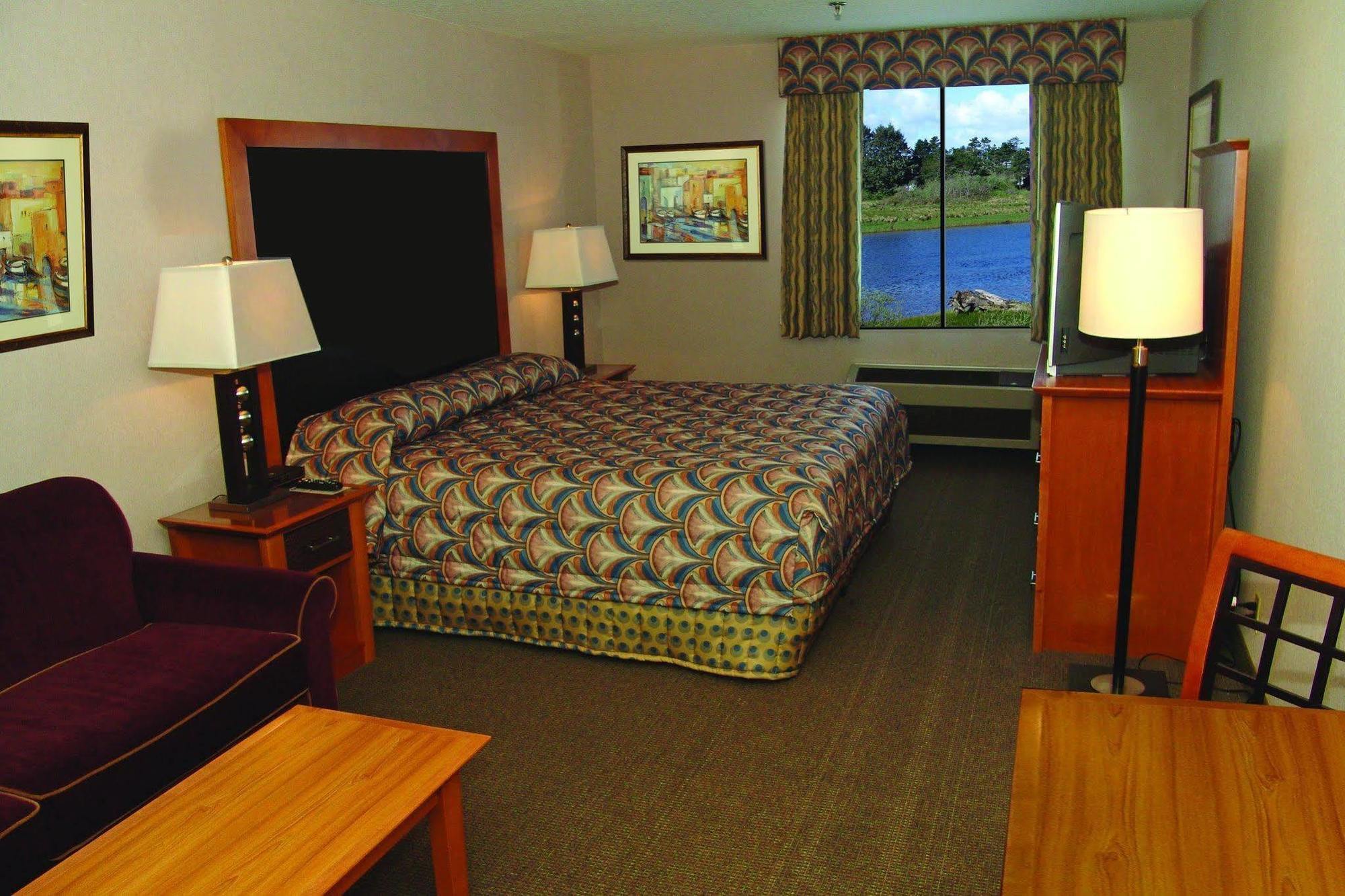 Red Lion Inn & Suites Seaside Room photo